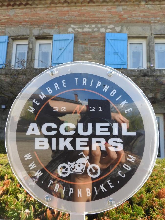 Chambres D'Hotes La Dame Fines Puybegon Bagian luar foto