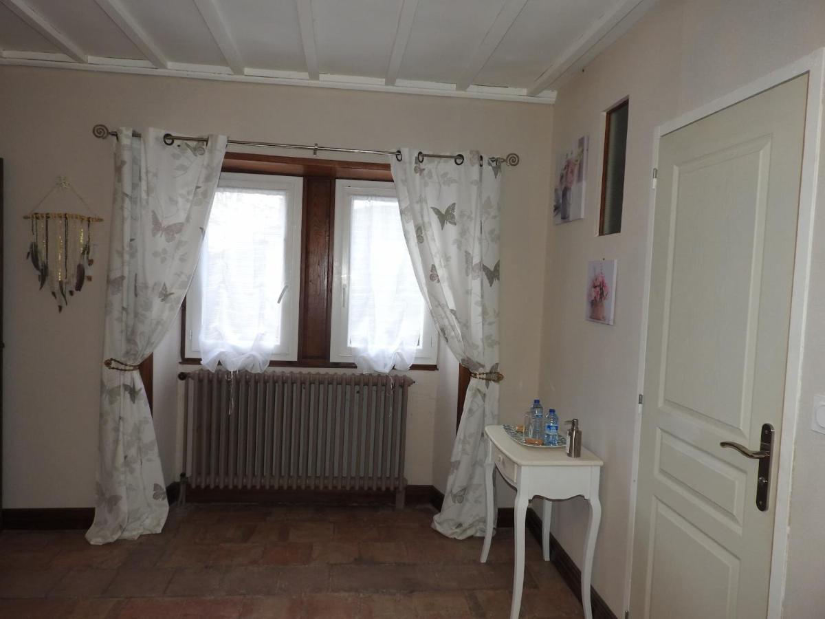 Chambres D'Hotes La Dame Fines Puybegon Bagian luar foto